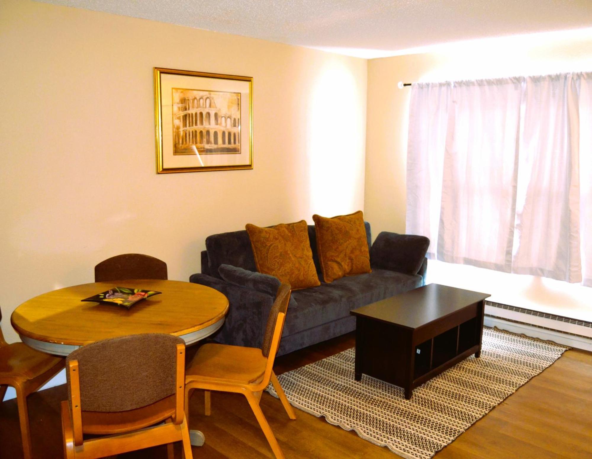 Apartamento Urban Oasis Grand Forks Exterior foto